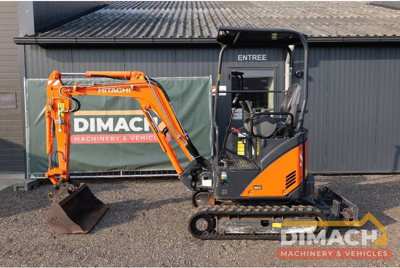 Hitachi ZX 17 CW05 hydraulische snelwissel - Mini pelle: photos 1 Hitachi ZX 17 CW05 hydraulische snelwissel - Mini pelle: photos 1