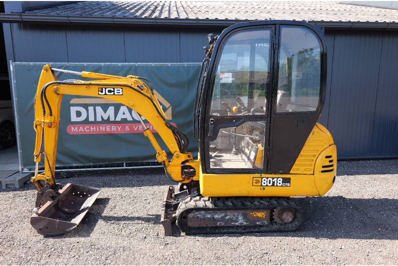 JCB 8018 CTS hydro quick hitch cw05 - Mini pelle: photos 1 JCB 8018 CTS hydro quick hitch cw05 - Mini pelle: photos 1