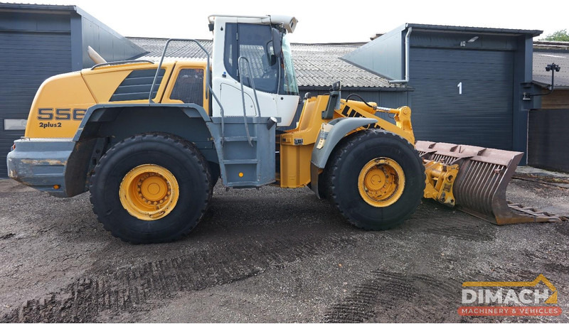 Liebherr L556 Like new!! Airco, quick coupler, skeleton bucket with teeths - Chargeuse sur pneus: photos 2 Liebherr L556 Like new!! Airco, quick coupler, skeleton bucket with teeths - Chargeuse sur pneus: photos 2