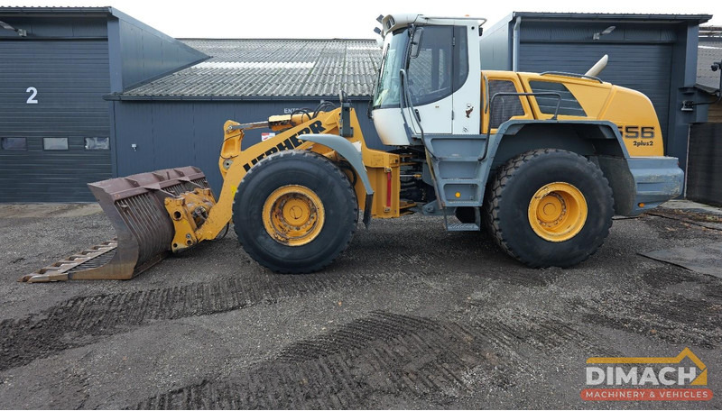 Liebherr L556 Like new!! Airco, quick coupler, skeleton bucket with teeths - Chargeuse sur pneus: photos 1 Liebherr L556 Like new!! Airco, quick coupler, skeleton bucket with teeths - Chargeuse sur pneus: photos 1