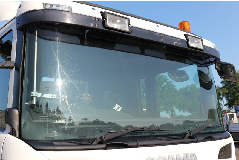 Scania P 230 Euro 5 6x2*4 TOP!! Retarder right hand steer - Châssis cabine: photos 5 Scania P 230 Euro 5 6x2*4 TOP!! Retarder right hand steer - Châssis cabine: photos 5