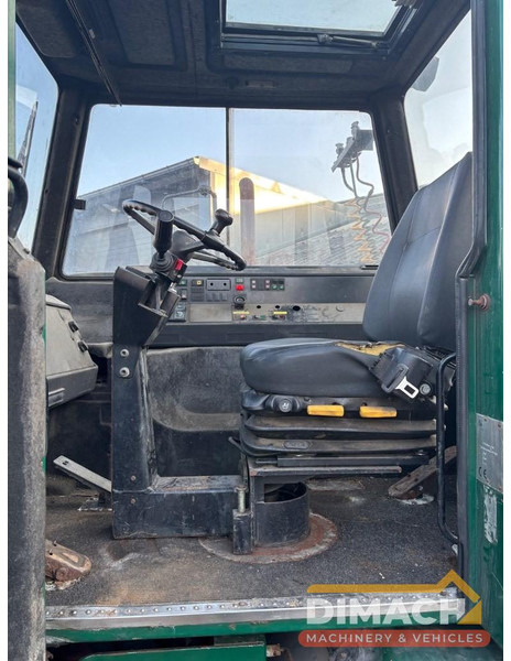 Sisu Terminal truck TOP! Low hours! ( Terberg - Kalmar ) - Tracteur portuaire: photos 5 Sisu Terminal truck TOP! Low hours! ( Terberg - Kalmar ) - Tracteur portuaire: photos 5