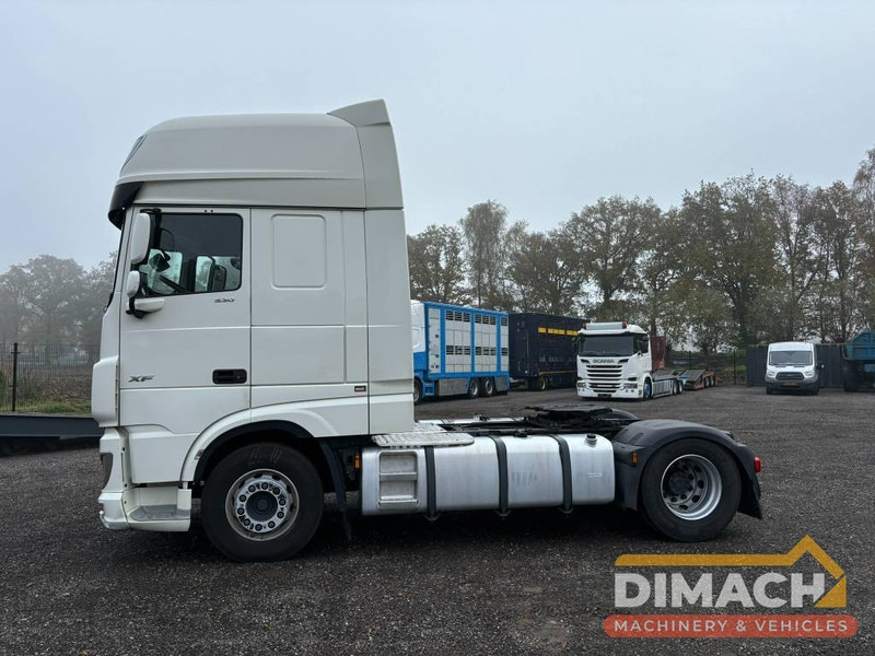 DAF FT XF530 2 tanks, NL truck, Retarder - Tracteur routier: photos 4 DAF FT XF530 2 tanks, NL truck, Retarder - Tracteur routier: photos 4