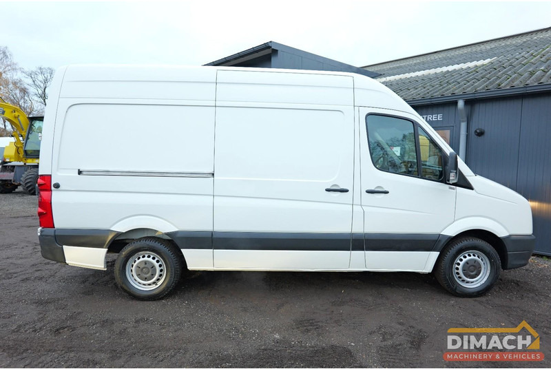 Volkswagen Crafter Tempomat L2H2 airco Euro 5 - lage km - trekhaak - Fourgon utilitaire: photos 4 Volkswagen Crafter Tempomat L2H2 airco Euro 5 - lage km - trekhaak - Fourgon utilitaire: photos 4