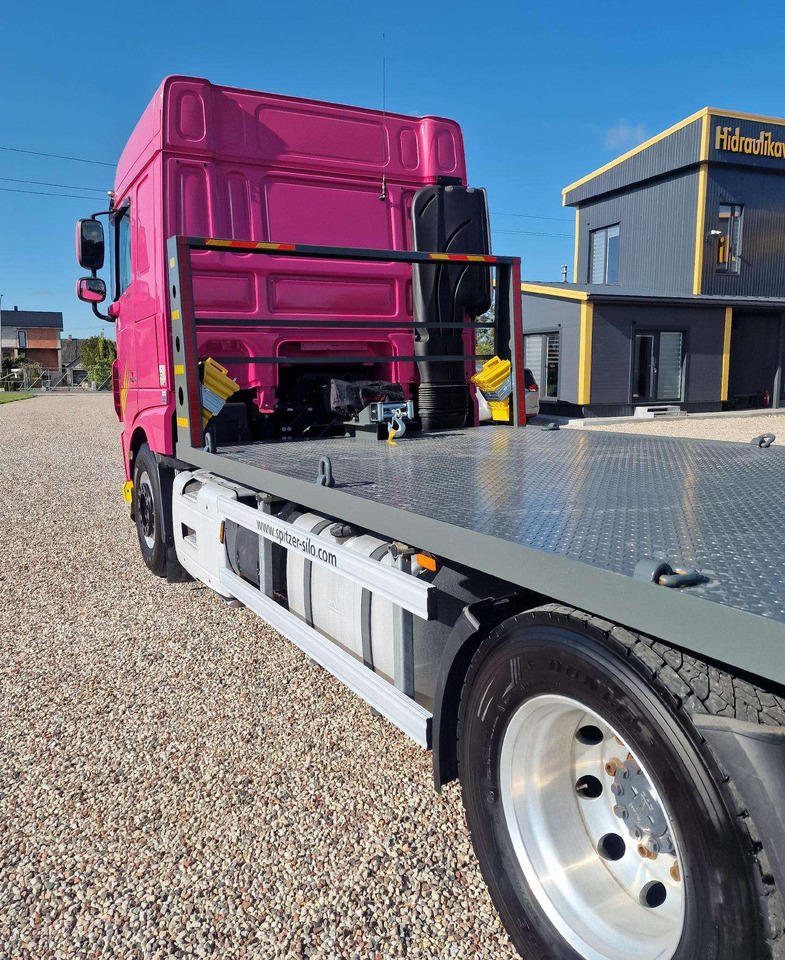 DAF XF 460 ORGINAL 477313 km. !!!!!!! - Camion porte-voitures: photos 4 DAF XF 460 ORGINAL 477313 km. !!!!!!! - Camion porte-voitures: photos 4