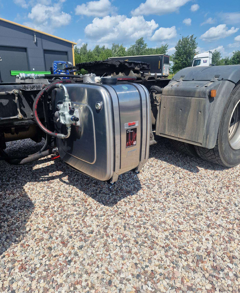 Mercedes-Benz HIDRAULIKA BINOTO - Pièces de rechange pour Camion: photos 1 Mercedes-Benz HIDRAULIKA BINOTO - Pièces de rechange pour Camion: photos 1