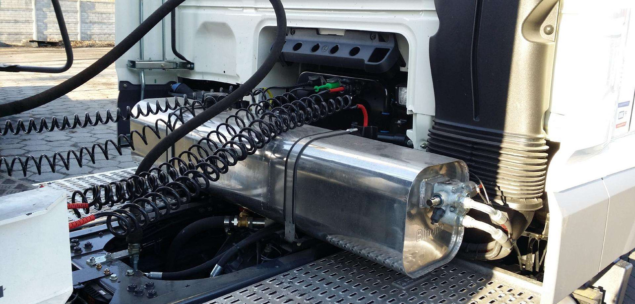 Mercedes-Benz HIDRAULIKA BINOTO - Pièces de rechange pour Camion: photos 4 Mercedes-Benz HIDRAULIKA BINOTO - Pièces de rechange pour Camion: photos 4