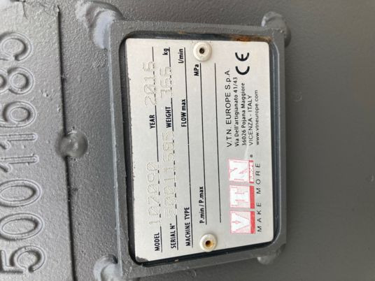 Attache hydraulique et godet 900 mm renforcé - Godet: photos 3 Attache hydraulique et godet 900 mm renforcé - Godet: photos 3