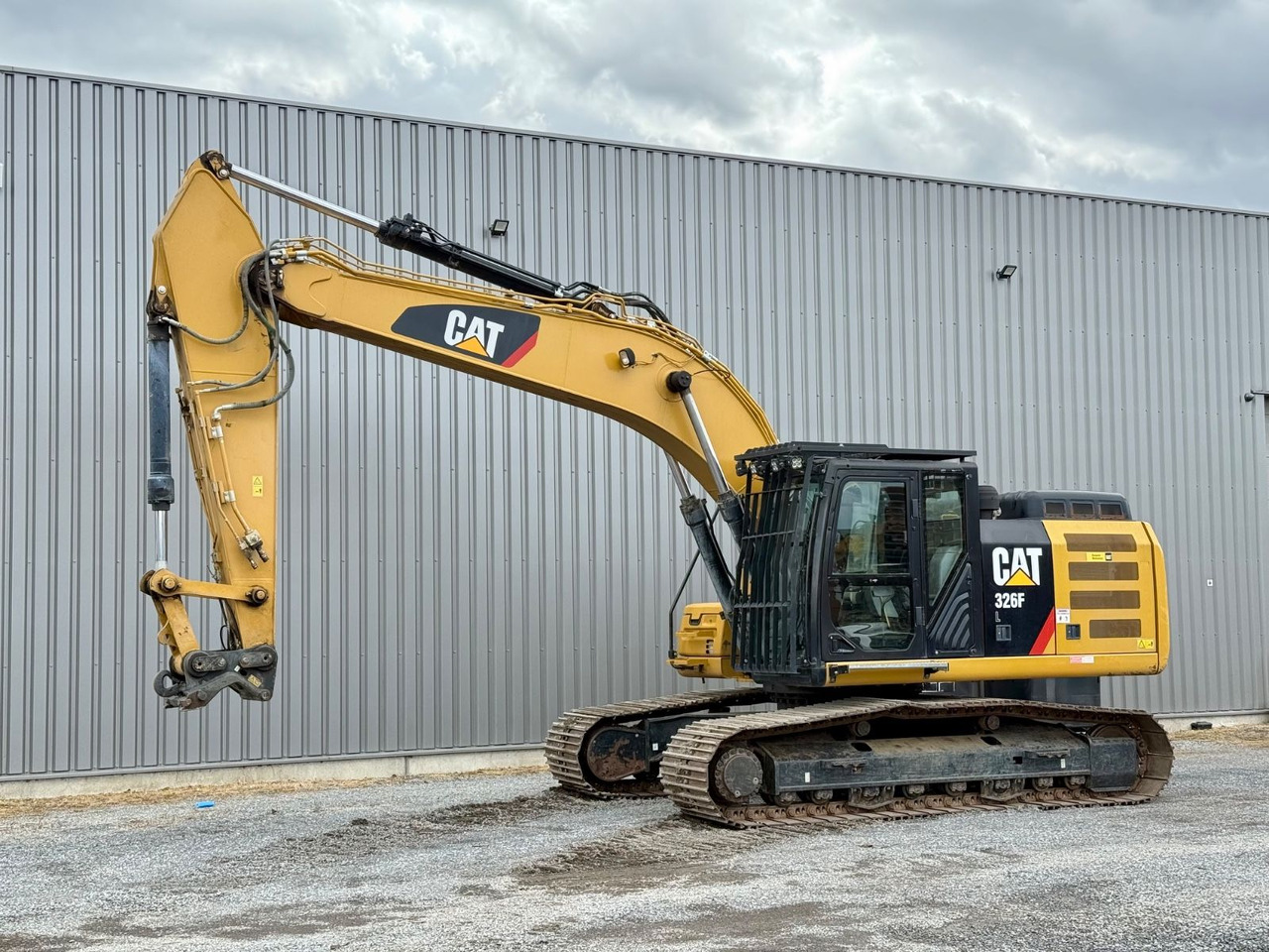 CAT 326 FL - Pelle sur chenille: photos 1 CAT 326 FL - Pelle sur chenille: photos 1
