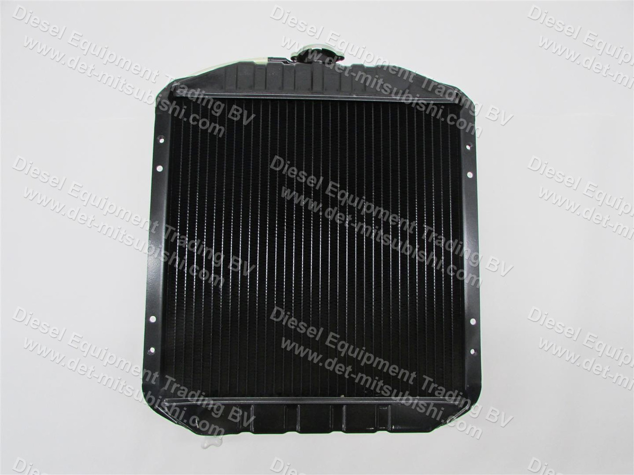 MITSUBISHI RADIATOR ASM; WATER S3L2 (COPPER) - Radiateur pour Matériel industriel: photos 2 MITSUBISHI RADIATOR ASM; WATER S3L2 (COPPER) - Radiateur pour Matériel industriel: photos 2