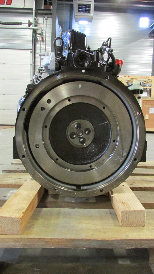 Mitsubishi New engine L3E-Z564SPH stage 5 + PTO - Moteur pour Pelle: photos 4 Mitsubishi New engine L3E-Z564SPH stage 5 + PTO - Moteur pour Pelle: photos 4