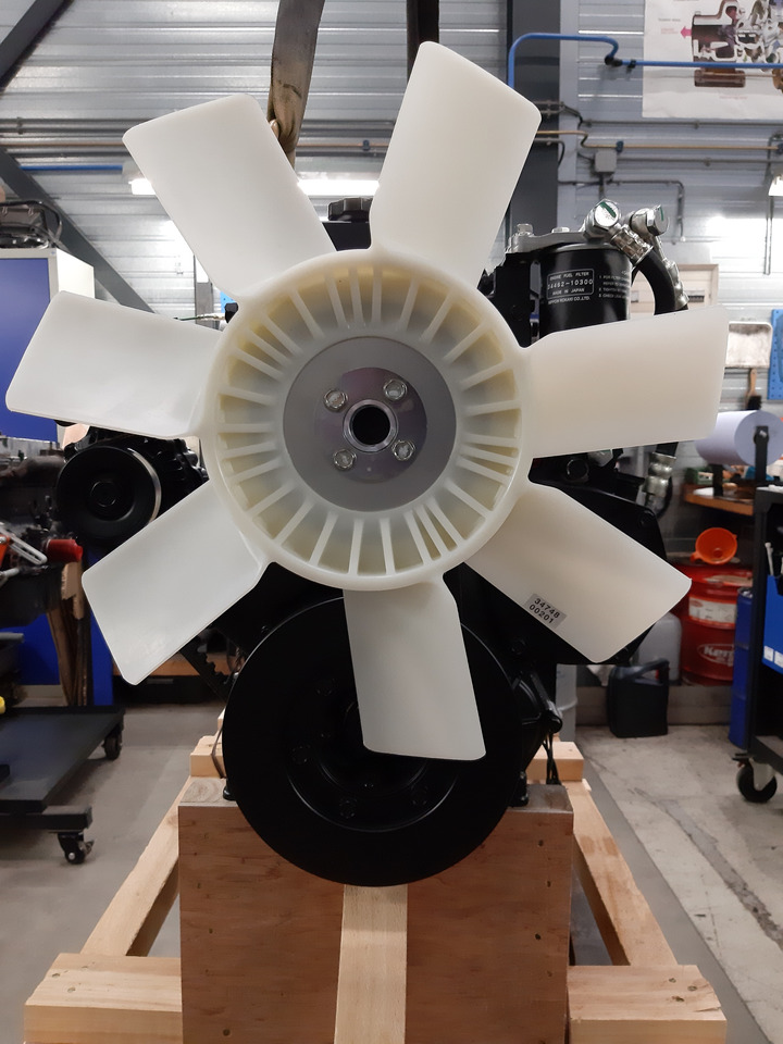 Mitsubishi New engine S6S 70Kw @ 2500 rpm - Moteur pour Pelle: photos 3 Mitsubishi New engine S6S 70Kw @ 2500 rpm - Moteur pour Pelle: photos 3