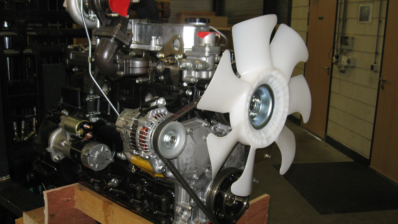 Mitsubishi S4S-Z3DT65SP 62 kW @ 2500 rpm - Moteur pour Chargeuse: photos 2 Mitsubishi S4S-Z3DT65SP 62 kW @ 2500 rpm - Moteur pour Chargeuse: photos 2