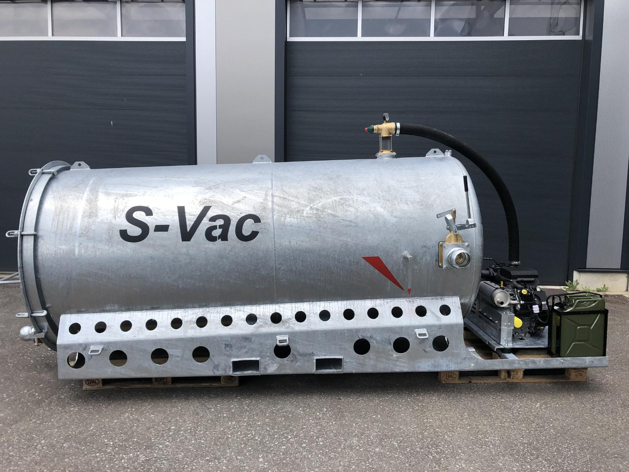 S-Vac 5,0m³ Saugfass 5000l Vakuumfass / Saugfass/ S-Vac - Aléseuse directionnelle: photos 1 S-Vac 5,0m³ Saugfass 5000l Vakuumfass / Saugfass/ S-Vac - Aléseuse directionnelle: photos 1