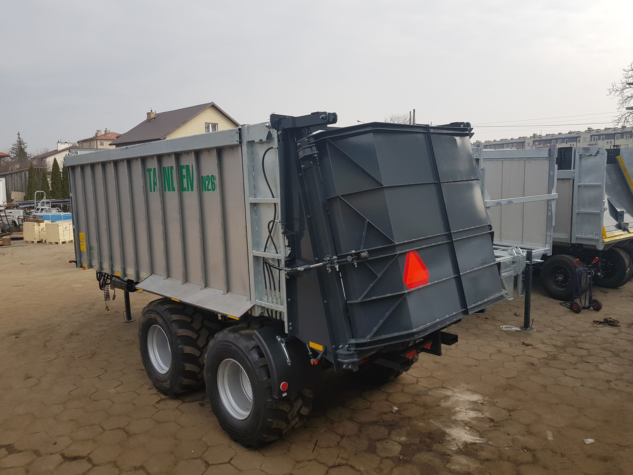 Epandeur à fumier neuf Auto-Agro Miststreuer / Manure spreader / Epandeur à fumier / Rimorchio spandiconcime / Abonadora / Разбрасыватель органических удобрений / Rozrzutnik obornika Tandem N268: photos 22