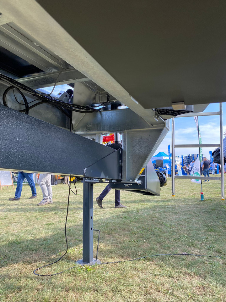 Epandeur à fumier neuf Auto-Agro Miststreuer / Manure spreader / Epandeur à fumier / Rimorchio spandiconcime / Abonadora / Разбрасыватель органических удобрений / Rozrzutnik obornika Tandem N268: photos 14