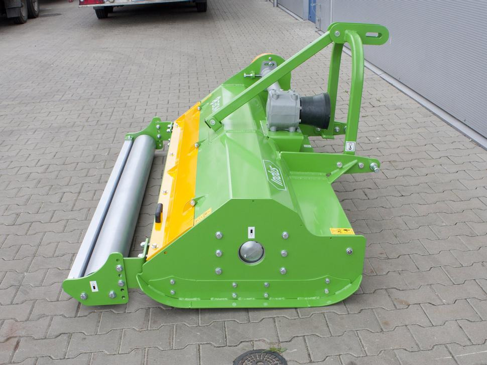 Bomet Schlegelmulcher / Flail mower / Faucheuse à fléaux / Condizionatore a flagelli / Мульчер / Kosiarka bijakowa Indus 2 m - Broyeur à axe horizontal: photos 3 Bomet Schlegelmulcher / Flail mower / Faucheuse à fléaux / Condizionatore a flagelli / Мульчер / Kosiarka bijakowa Indus 2 m - Broyeur à axe horizontal: photos 3