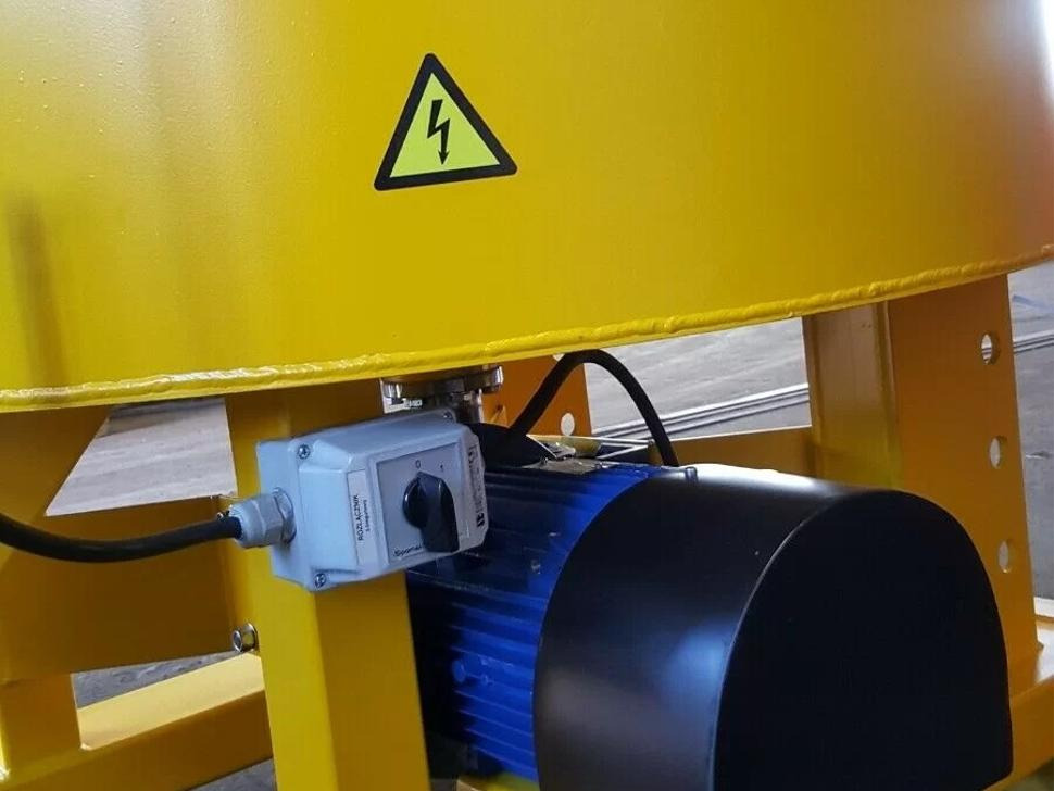 DC Betonmischer / Electric concrete mixer / Malaxeur à béton électrique / Betoniera / Бетономешалка с электроприводом / Betoniarka elektryczna 400 l - Bétonnière: photos 4 DC Betonmischer / Electric concrete mixer / Malaxeur à béton électrique / Betoniera / Бетономешалка с электроприводом / Betoniarka elektryczna 400 l - Bétonnière: photos 4