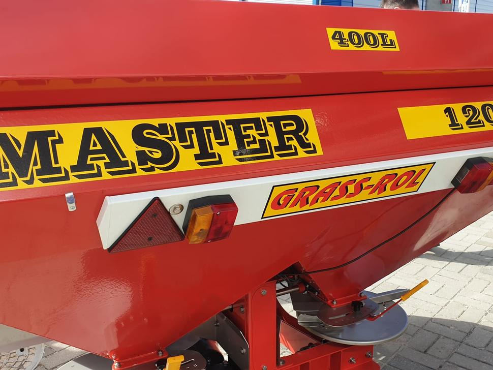 Grass-Rol Düngerstreuer / Fertilizer spreader / Epandeur d'engrais / Spandiconcime / Rozsiewacz nawozu / Разбрасыватель удобрений 1600 l - Distributeur d'engrais: photos 5 Grass-Rol Düngerstreuer / Fertilizer spreader / Epandeur d'engrais / Spandiconcime / Rozsiewacz nawozu / Разбрасыватель удобрений 1600 l - Distributeur d'engrais: photos 5