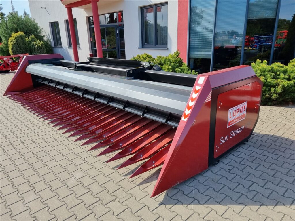 Lupus Sonnenblummenvorsatz / Sunflower harvester / Coupe à tournesol / Сosechadora / Macchina per la raccolta dei girasoli / Жатка для подсолнечника / Przystawka do słonecznika 6,5 m - Equipement à tournesol: photos 1 Lupus Sonnenblummenvorsatz / Sunflower harvester / Coupe à tournesol / Сosechadora / Macchina per la raccolta dei girasoli / Жатка для подсолнечника / Przystawka do słonecznika 6,5 m - Equipement à tournesol: photos 1