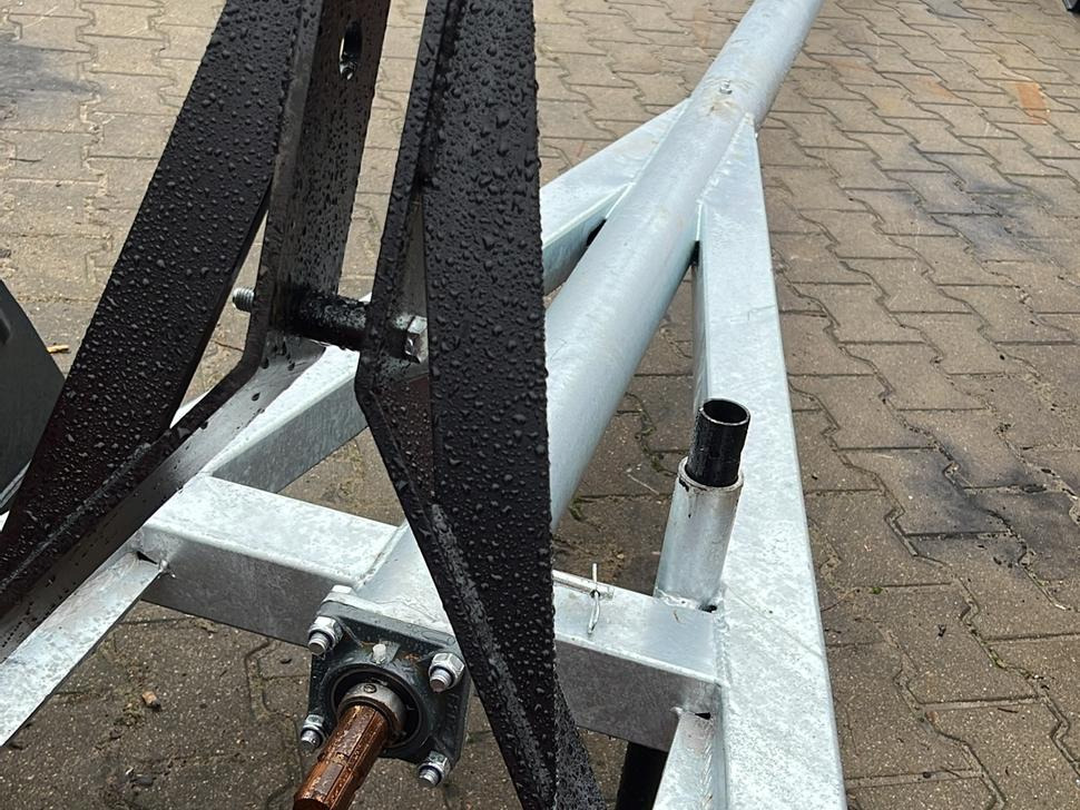 METAL-TECHNIK Güllemixer / Slurry agitator / Agitateur de lisier / Miscelatore / Смеситель жидкого удобрения / Mieszadło do gnojowicy 5,4 m - Epandeurs: photos 3 METAL-TECHNIK Güllemixer / Slurry agitator / Agitateur de lisier / Miscelatore / Смеситель жидкого удобрения / Mieszadło do gnojowicy 5,4 m - Epandeurs: photos 3