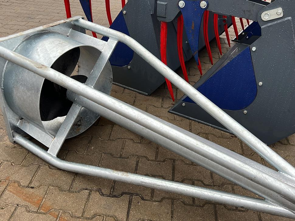 METAL-TECHNIK Güllemixer / Slurry agitator / Agitateur de lisier / Miscelatore / Смеситель жидкого удобрения / Mieszadło do gnojowicy 5,4 m - Epandeurs: photos 1 METAL-TECHNIK Güllemixer / Slurry agitator / Agitateur de lisier / Miscelatore / Смеситель жидкого удобрения / Mieszadło do gnojowicy 5,4 m - Epandeurs: photos 1