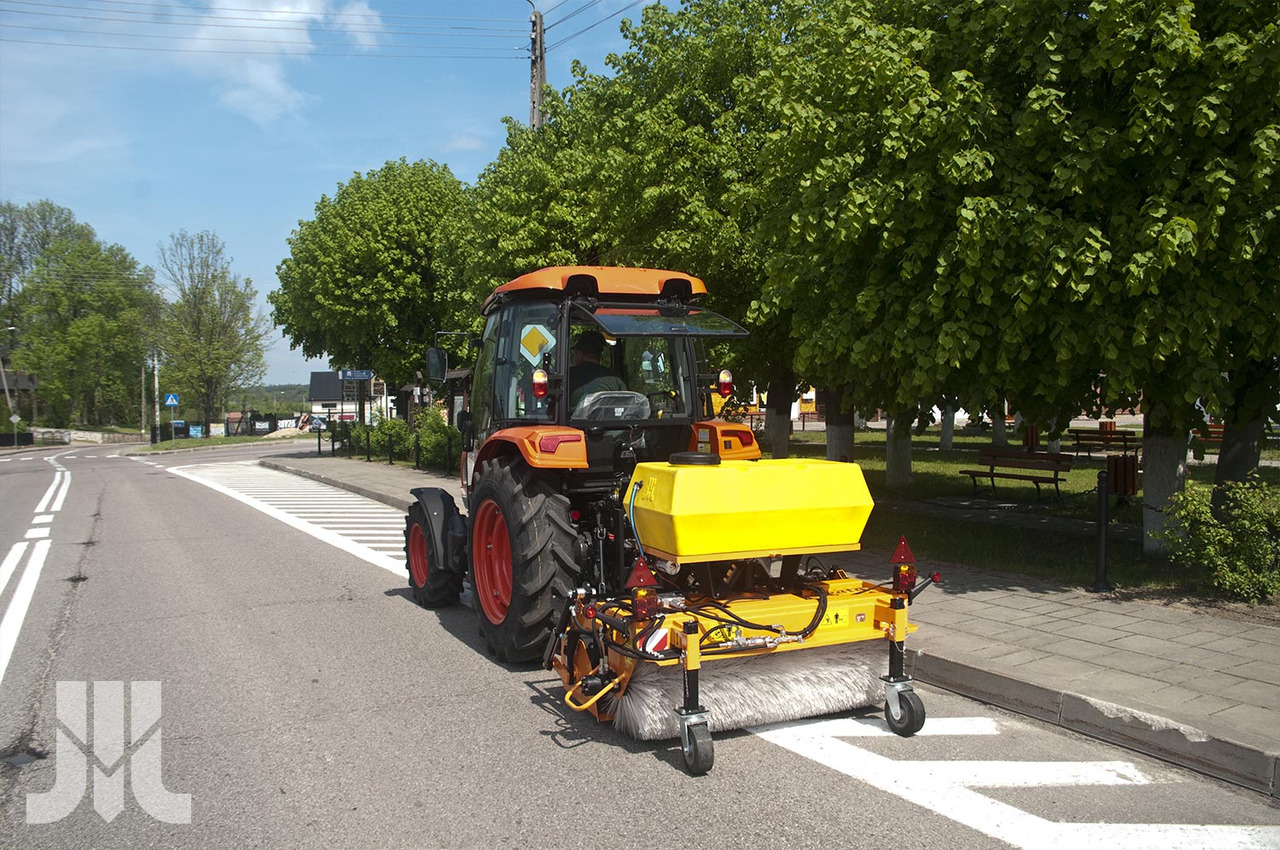 PRONAR Kehrmaschine / Sweeper / Balayeuse / Barredora / Spazzatrice / Подметальная машина / Zamiatarka 1,6 m - Brosse pour Machine agricole: photos 4 PRONAR Kehrmaschine / Sweeper / Balayeuse / Barredora / Spazzatrice / Подметальная машина / Zamiatarka 1,6 m - Brosse pour Machine agricole: photos 4