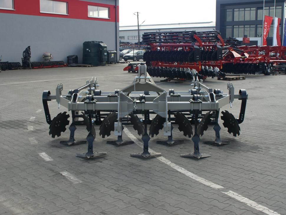 ROLEX Flügelschargrubber / Stubble cultivator / Dechaumeur à dents / Стерневой культиватор / Agregat podorywkowy 3 m - Bineuse: photos 3 ROLEX Flügelschargrubber / Stubble cultivator / Dechaumeur à dents / Стерневой культиватор / Agregat podorywkowy 3 m - Bineuse: photos 3