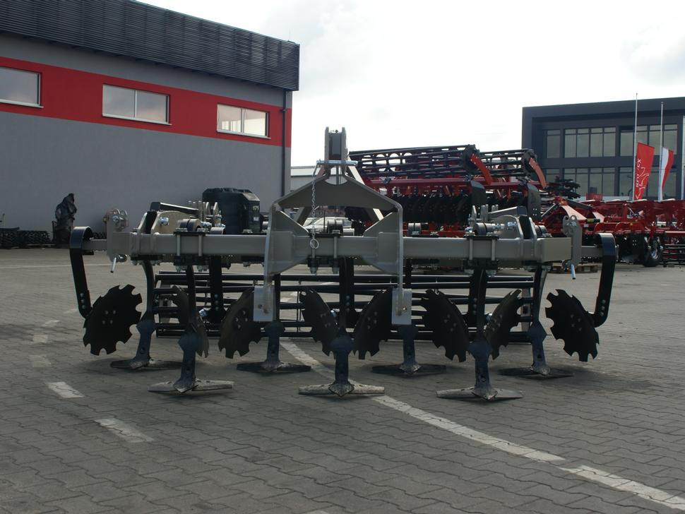 ROLEX Flügelschargrubber / Stubble cultivator / Dechaumeur à dents / Стерневой культиватор / Agregat podorywkowy 3 m - Bineuse: photos 2 ROLEX Flügelschargrubber / Stubble cultivator / Dechaumeur à dents / Стерневой культиватор / Agregat podorywkowy 3 m - Bineuse: photos 2