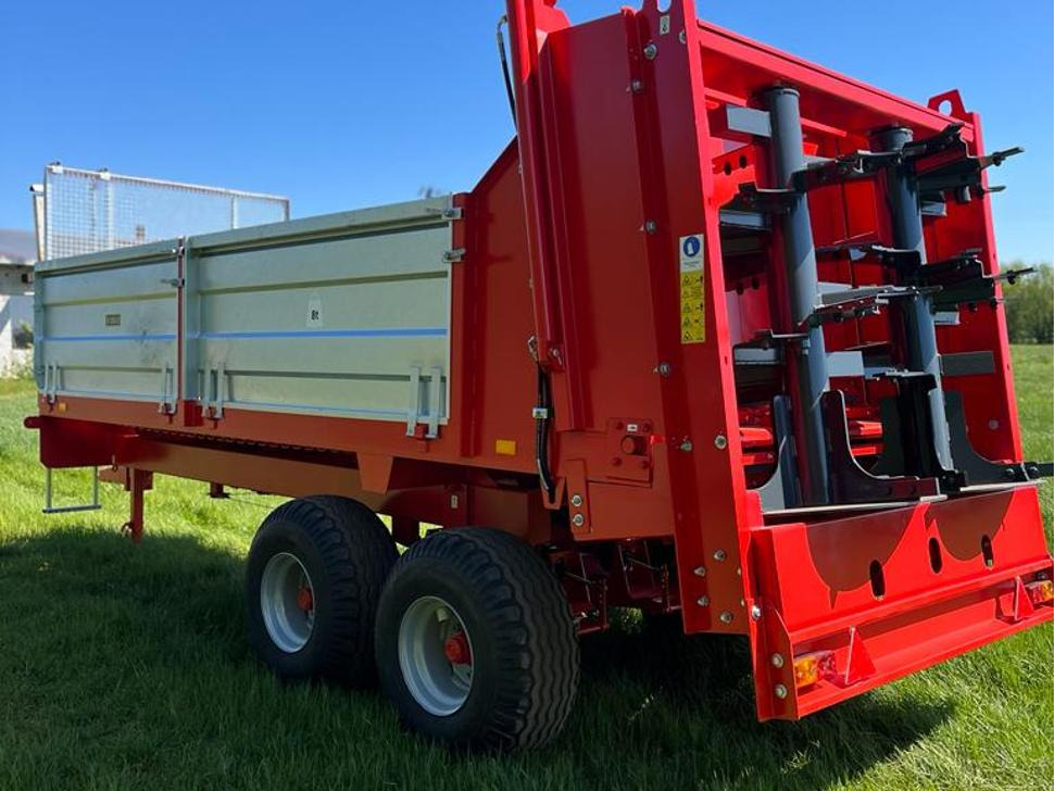 Roltrans Miststreuer / Manure spreader / Épandeur à fumier / Spandiletame / Разбрасыватель органических удобрений / Rozrzutnik obornika N250/32 JAMNIK 8 t - Epandeur à fumier: photos 3 Roltrans Miststreuer / Manure spreader / Épandeur à fumier / Spandiletame / Разбрасыватель органических удобрений / Rozrzutnik obornika N250/32 JAMNIK 8 t - Epandeur à fumier: photos 3