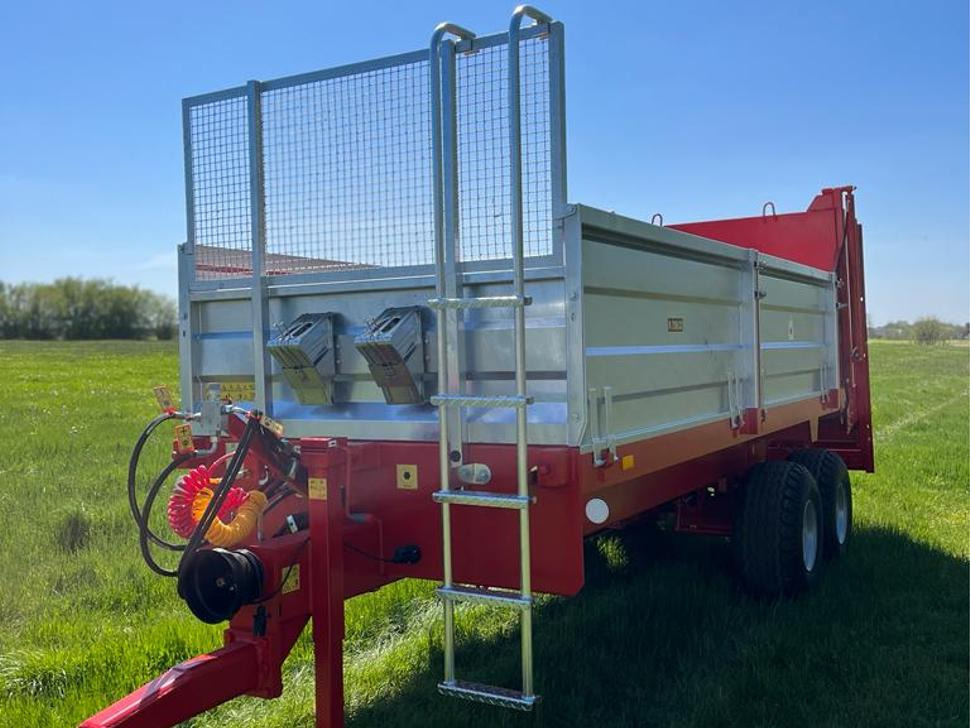 Roltrans Miststreuer / Manure spreader / Épandeur à fumier / Spandiletame / Разбрасыватель органических удобрений / Rozrzutnik obornika N250/32 JAMNIK 8 t - Epandeur à fumier: photos 1 Roltrans Miststreuer / Manure spreader / Épandeur à fumier / Spandiletame / Разбрасыватель органических удобрений / Rozrzutnik obornika N250/32 JAMNIK 8 t - Epandeur à fumier: photos 1