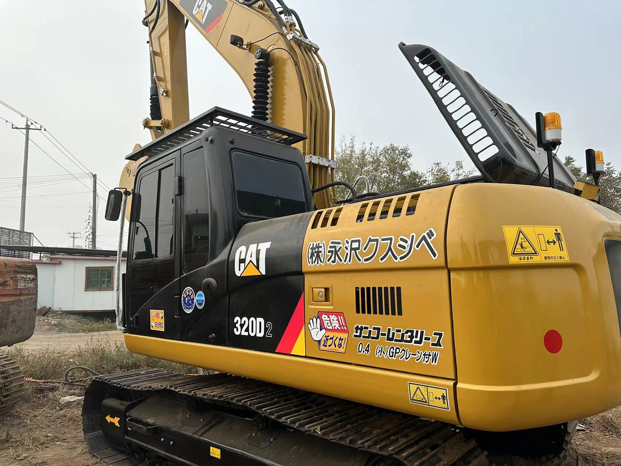 CATERPILLAR 320D2 - Pelle sur chenille: photos 4 CATERPILLAR 320D2 - Pelle sur chenille: photos 4