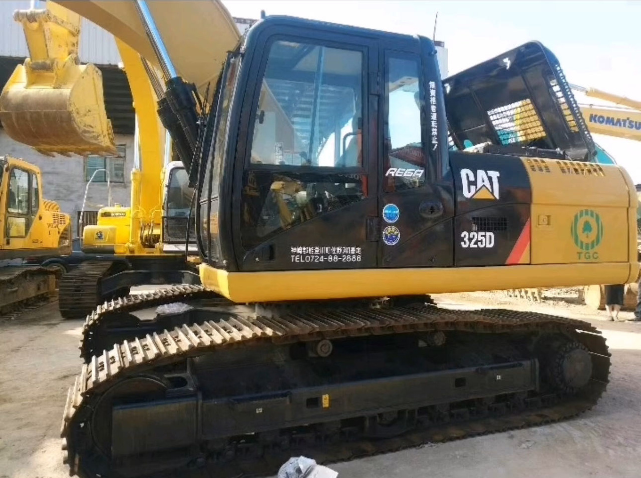 CATERPILLAR 325D - Pelle sur chenille: photos 2 CATERPILLAR 325D - Pelle sur chenille: photos 2