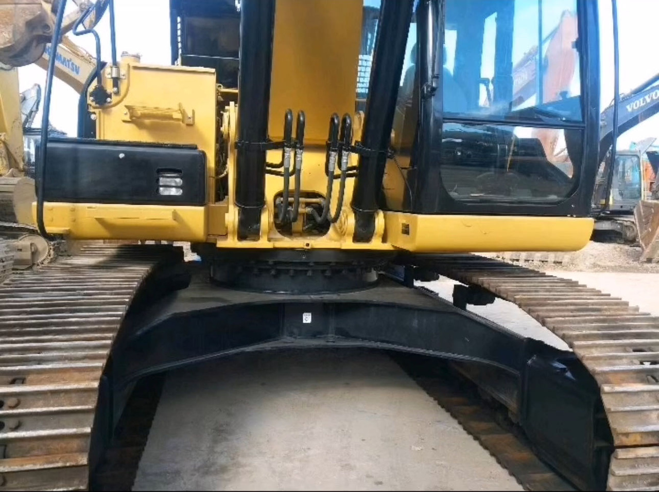 CATERPILLAR 325D - Pelle sur chenille: photos 3 CATERPILLAR 325D - Pelle sur chenille: photos 3