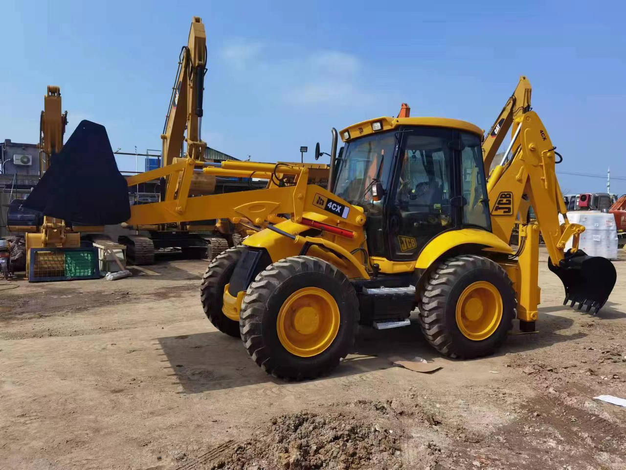 JCB 4CX SOLD OUT!!! - Tractopelle: photos 3 JCB 4CX SOLD OUT!!! - Tractopelle: photos 3