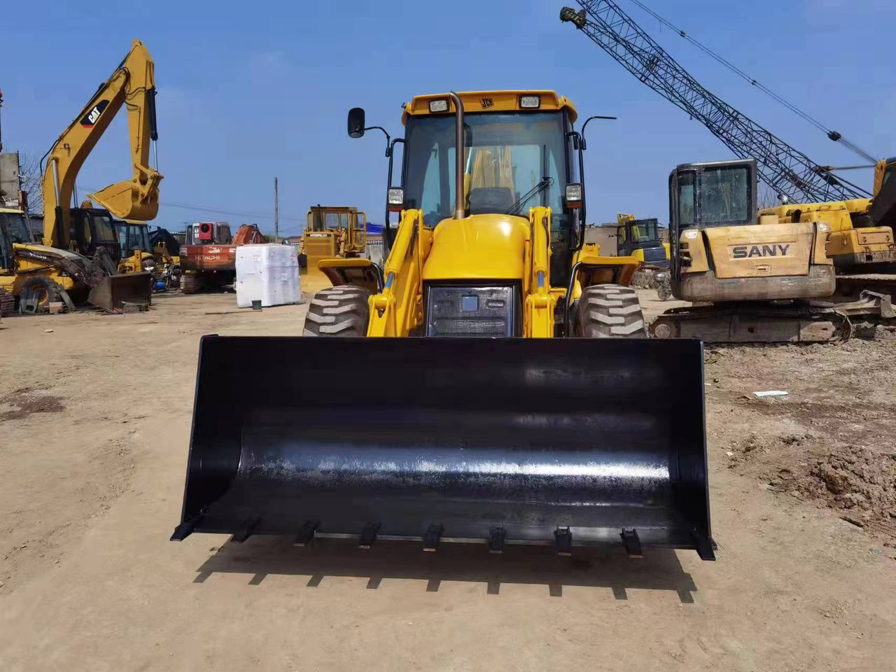 JCB 4CX SOLD OUT!!! - Tractopelle: photos 4 JCB 4CX SOLD OUT!!! - Tractopelle: photos 4