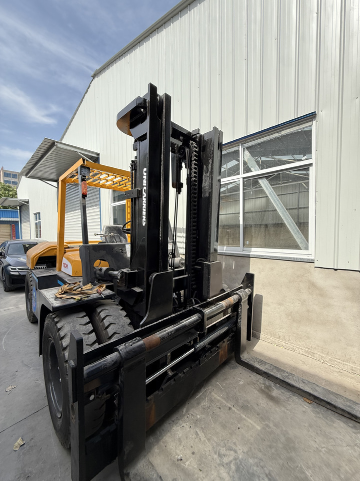 TCM 10 Ton Forklift - Chariot élévateur: photos 5 TCM 10 Ton Forklift - Chariot élévateur: photos 5