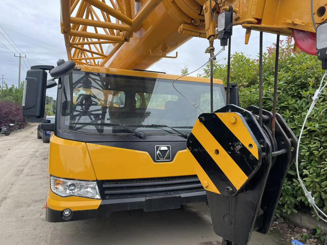 URGENT! XCMG XCT25L5 For Sale! - Grue mobile: photos 3 URGENT! XCMG XCT25L5 For Sale! - Grue mobile: photos 3