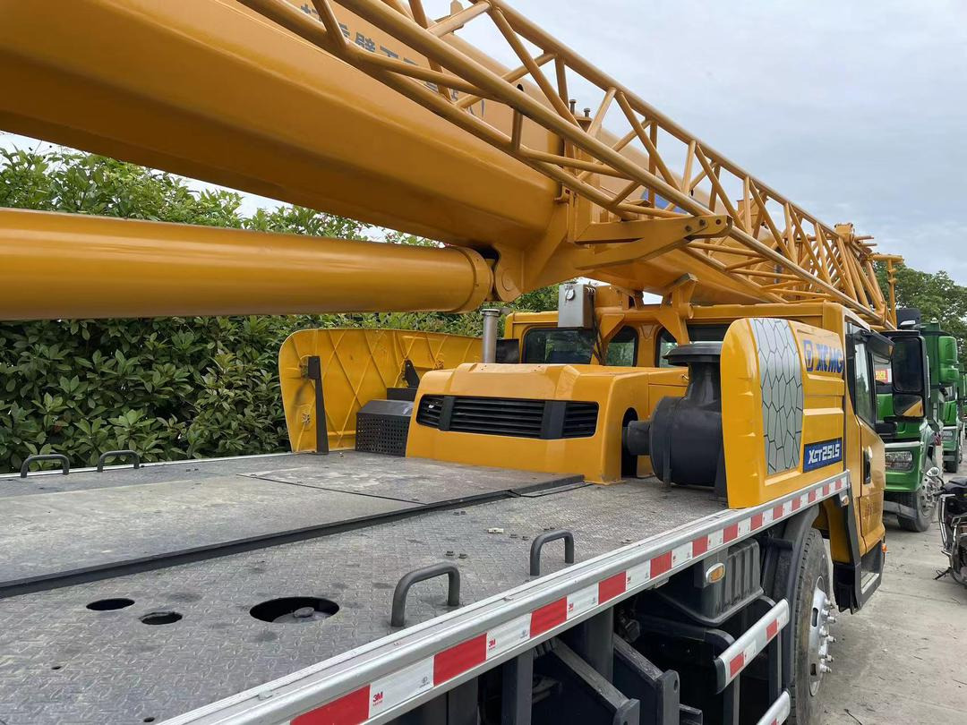 URGENT! XCMG XCT25L5 For Sale! - Grue mobile: photos 4 URGENT! XCMG XCT25L5 For Sale! - Grue mobile: photos 4