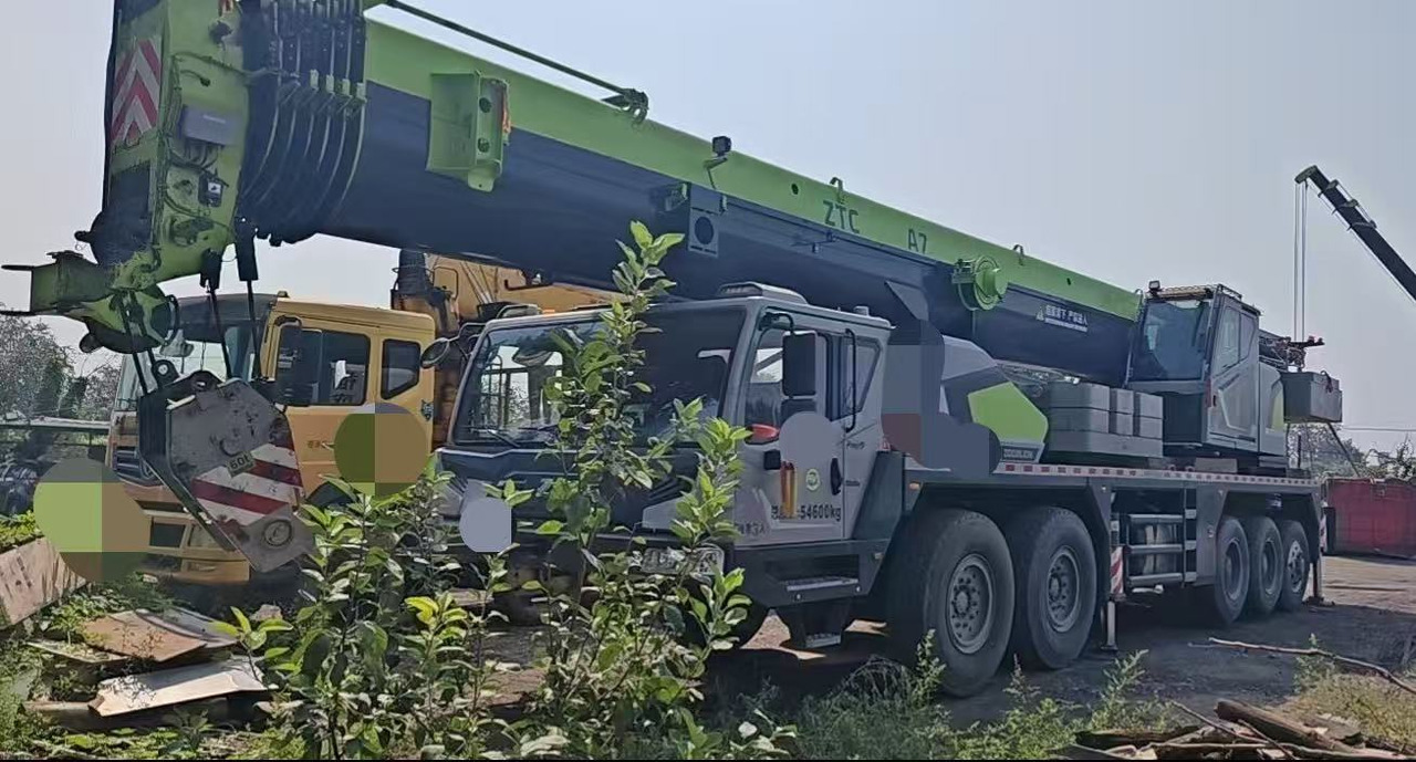 ZOOMLION ZOOMLION ZOOMLION  - Grue mobile: photos 1 ZOOMLION ZOOMLION ZOOMLION  - Grue mobile: photos 1