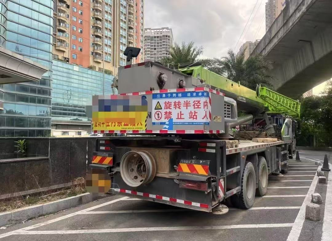 ZOOMLION ZTC300V - Grue mobile: photos 4 ZOOMLION ZTC300V - Grue mobile: photos 4