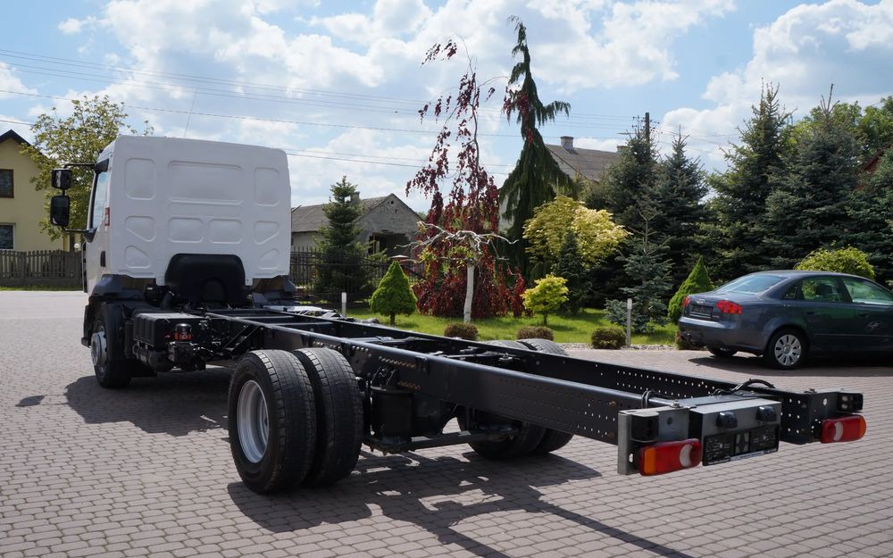 Renault RENAULT GAMA D 16.210 EURO 6 RAMA DO ZABUDOWY 16.000 KG VOLVO FL - Châssis cabine: photos 3 Renault RENAULT GAMA D 16.210 EURO 6 RAMA DO ZABUDOWY 16.000 KG VOLVO FL - Châssis cabine: photos 3