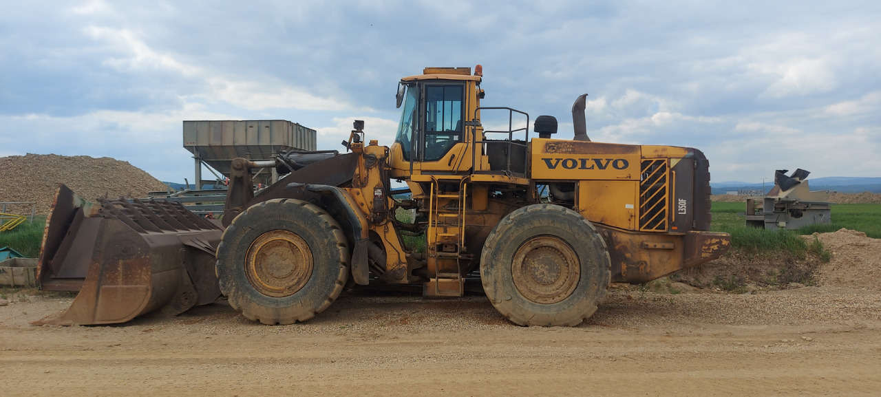 VOLVO L350F - Chargeuse sur pneus: photos 1 VOLVO L350F - Chargeuse sur pneus: photos 1