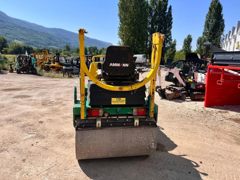 Ammann AV26-2 COMPACTEUR ROULEAU TANDEM VIBRANT ARTICULÉ - Rouleau compresseur: photos 4 Ammann AV26-2 COMPACTEUR ROULEAU TANDEM VIBRANT ARTICULÉ - Rouleau compresseur: photos 4