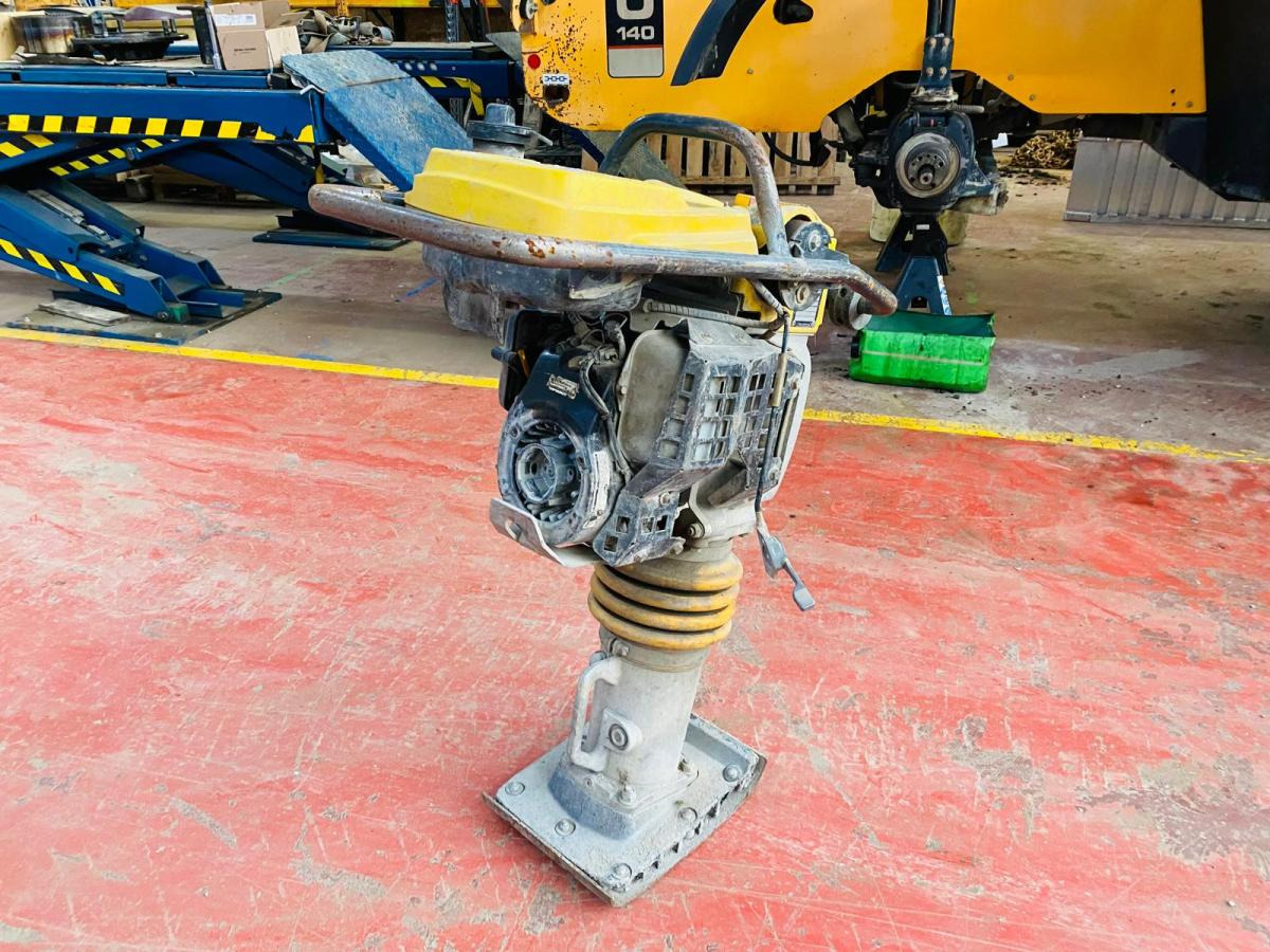 BOMAG Pilonneuse BT65/4 - Pilonneuse: photos 5 BOMAG Pilonneuse BT65/4 - Pilonneuse: photos 5