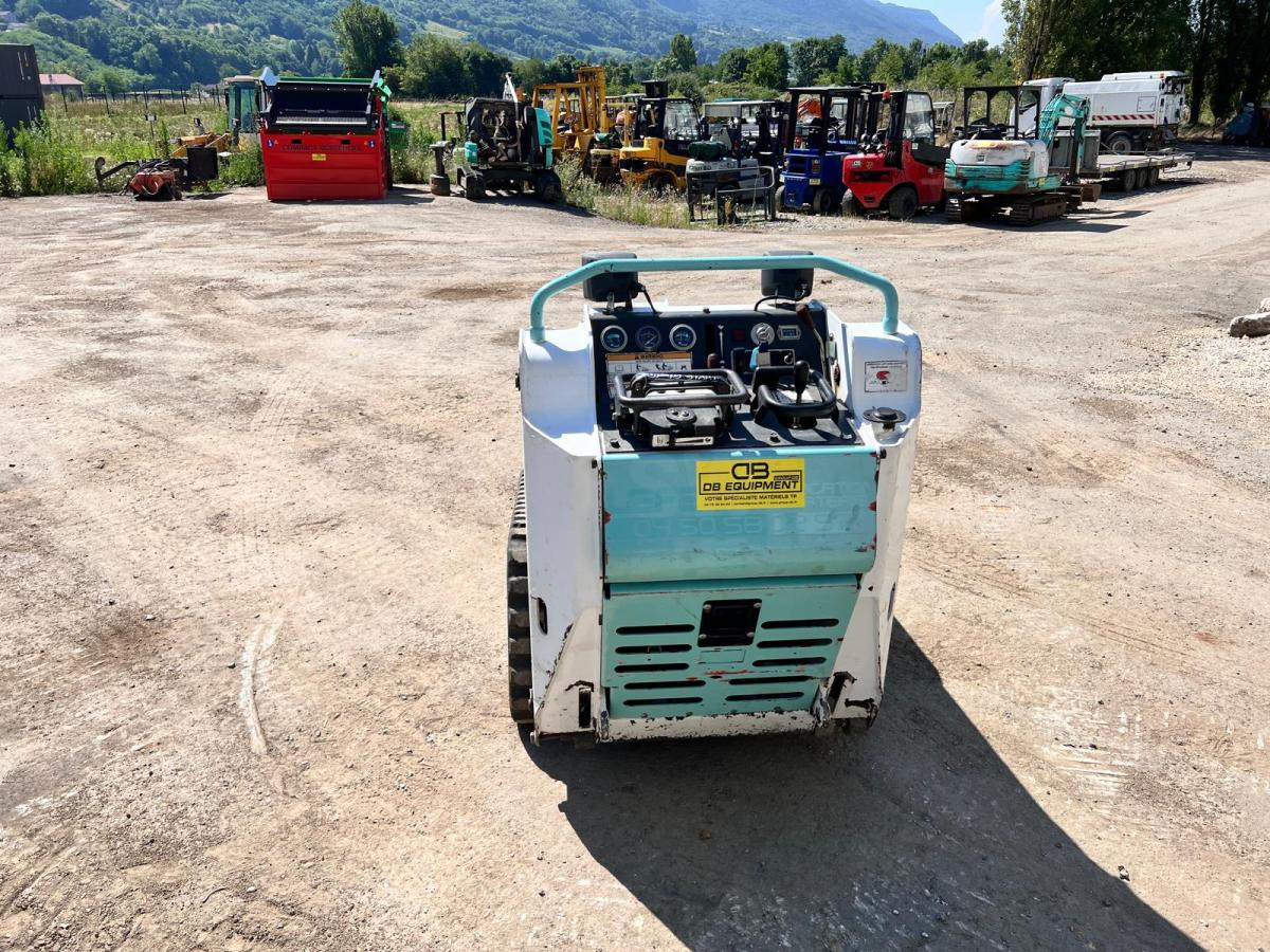 Bobcat MT55 MINI CHARGEUSE SKID A CHENILLE - Chargeuse compacte sur chenilles: photos 3 Bobcat MT55 MINI CHARGEUSE SKID A CHENILLE - Chargeuse compacte sur chenilles: photos 3