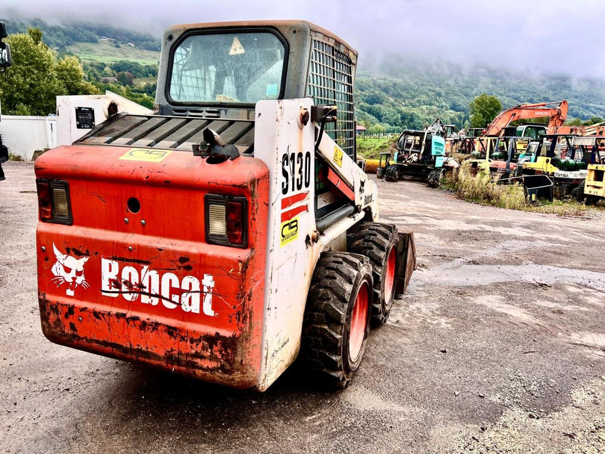 Bobcat S130 Chargeuse Compact - Mini chargeuse: photos 4 Bobcat S130 Chargeuse Compact - Mini chargeuse: photos 4