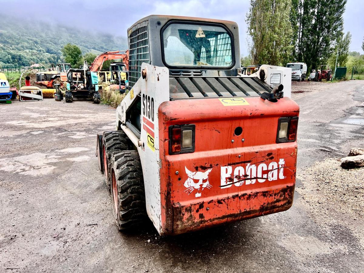 Bobcat S130 Chargeuse Compact - Mini chargeuse: photos 3 Bobcat S130 Chargeuse Compact - Mini chargeuse: photos 3