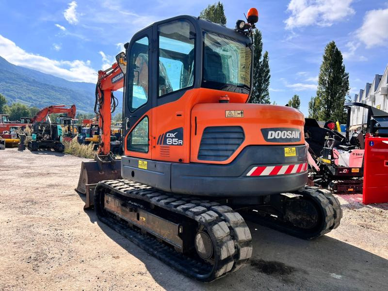 Doosan DX85R-3 PELLE A CHENILLES 8,5T PELLE A CHENILLES 8,5T - Pelle sur chenille: photos 3 Doosan DX85R-3 PELLE A CHENILLES 8,5T PELLE A CHENILLES 8,5T - Pelle sur chenille: photos 3