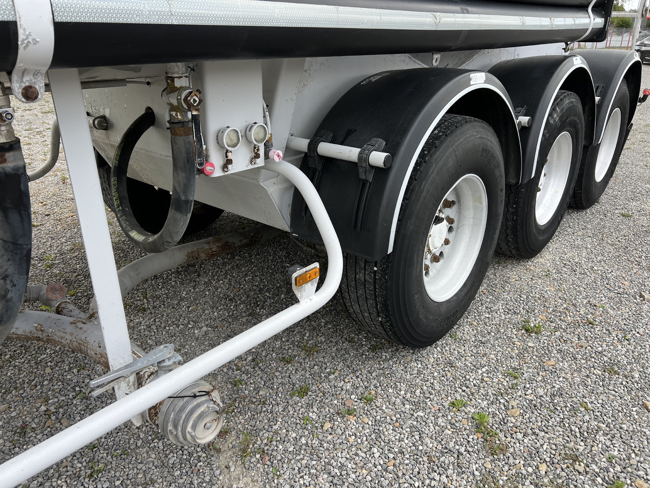 SPITZER S27DR-F010 - Citerne pulvérulente: photos 5 SPITZER S27DR-F010 - Citerne pulvérulente: photos 5